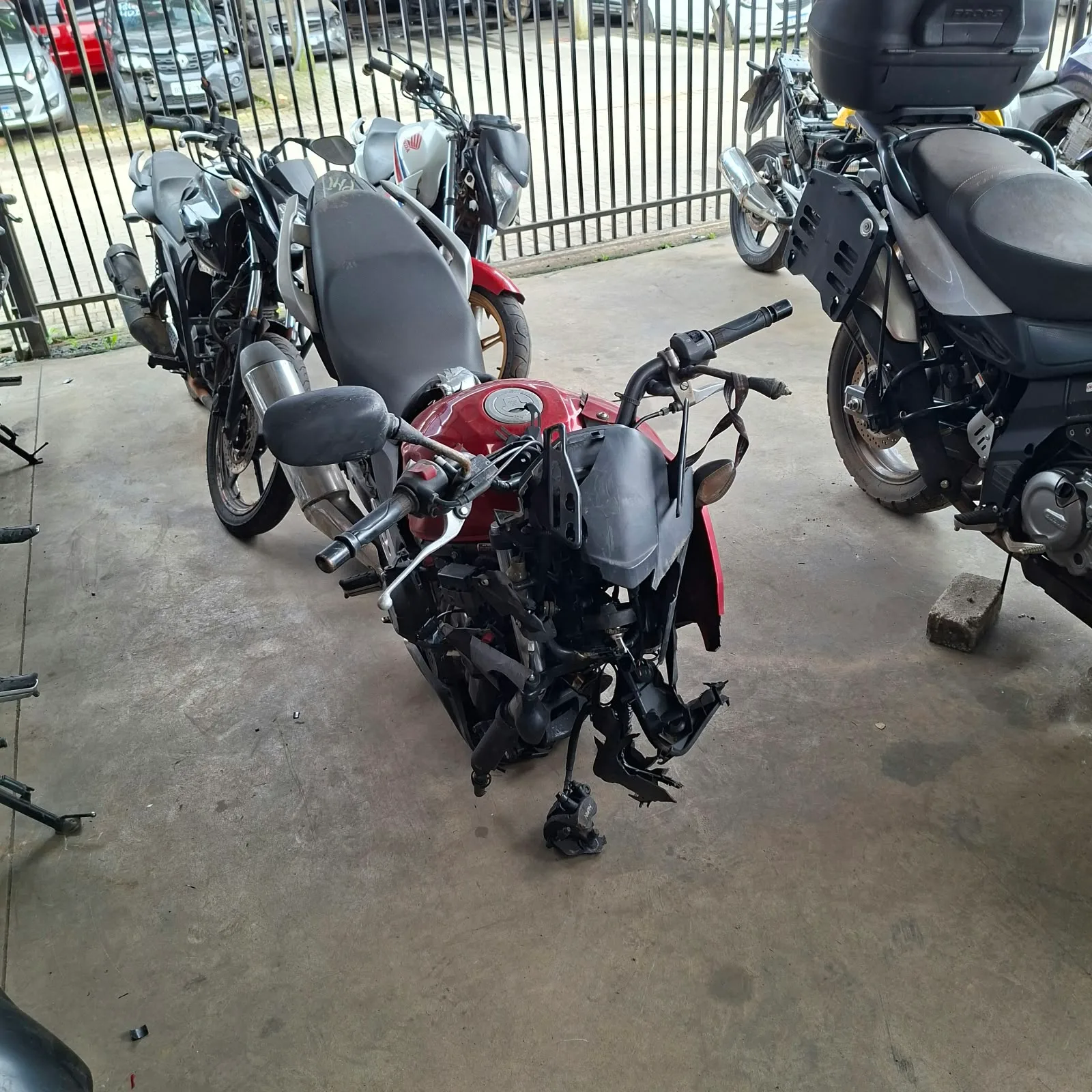 HONDA CB 2015