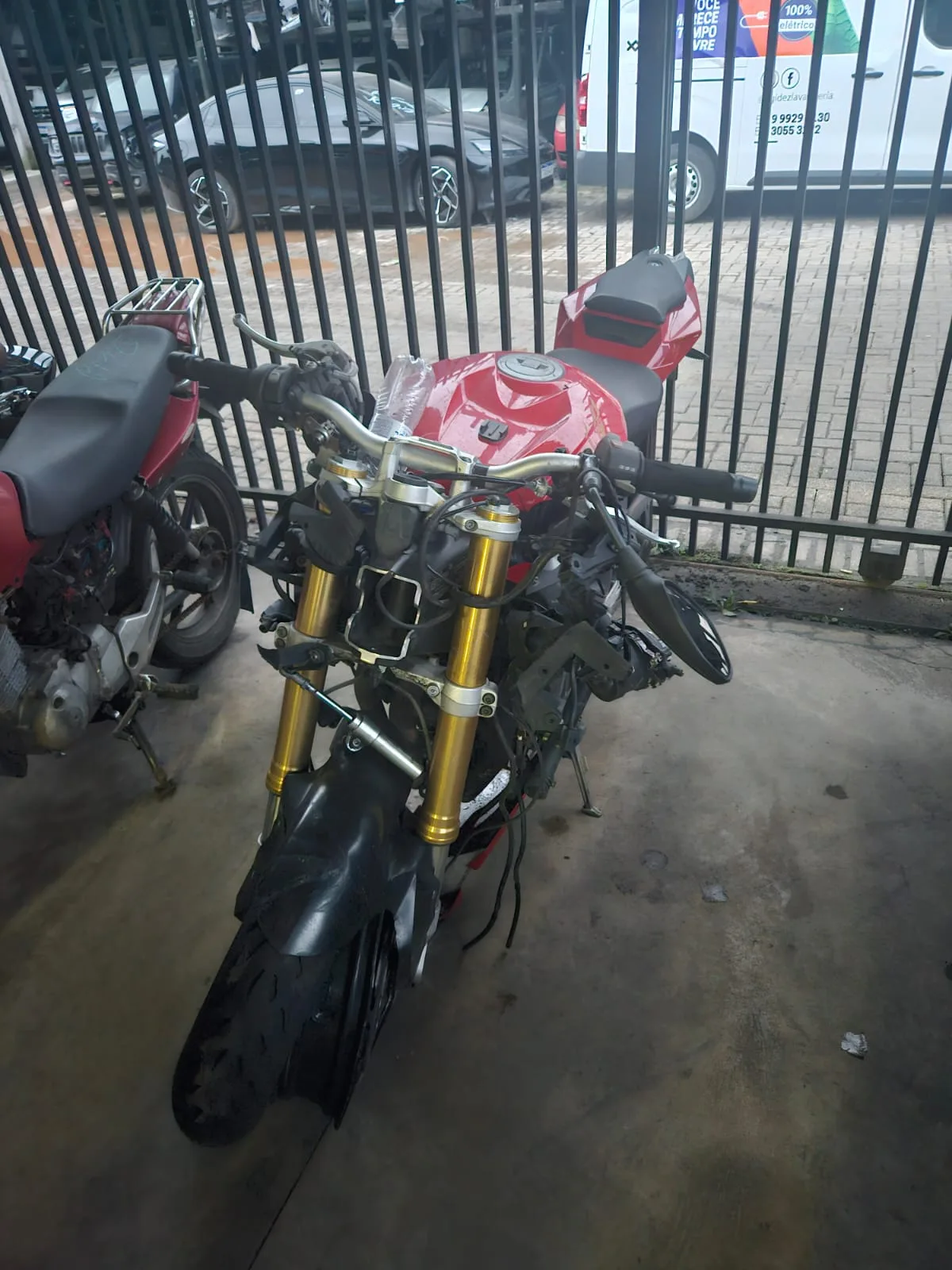 BMW S1000 2014