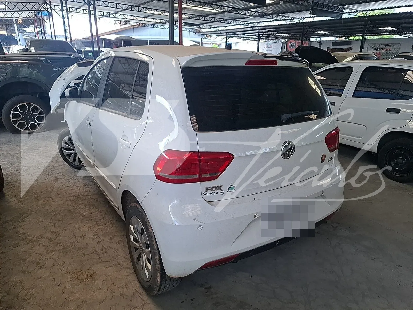 VOLKSWAGEN FOX 2015