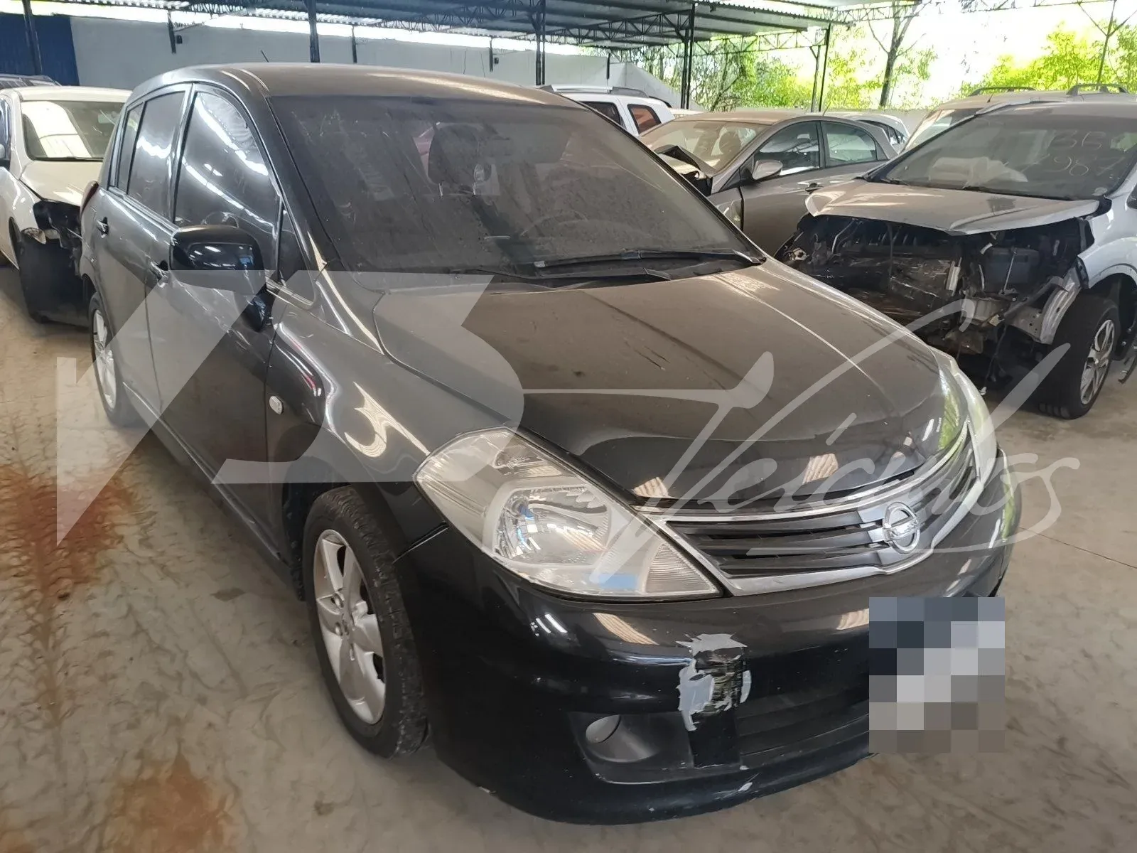 NISSAN TIIDA 2013